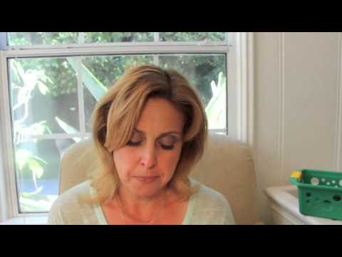 download lagu mp3 mp4 Kate Moss 14 Lipstick, download lagu Kate Moss 14 Lipstick gratis, unduh video klip Kate Moss 14 Lipstick