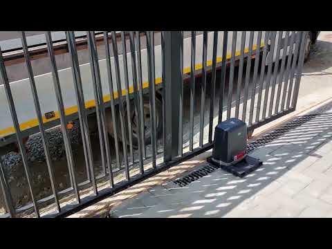 BFT Deimos Ultra BT ,600Kg!