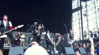 Faster Pussycat-Bathroom Wall, Cathouse Live