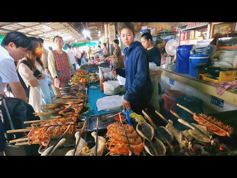 Cambodian Food Market Scenes - Fresh Fish, Vegetables, Vendors & Buyers in Phnom Penh City