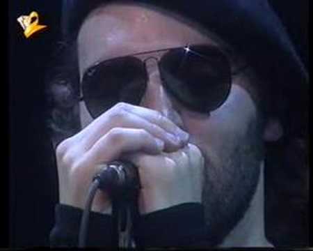 Video thumbnail for Traz um amigo também (ao vivo)