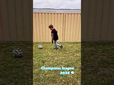 Xanda Panda in Training ⚽️