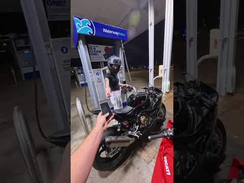 Wyd in this situation? #s1k #bmw #motorcycle #streetbike #bikelife