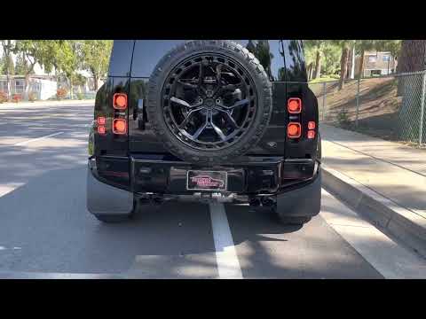 Land Rover Defender 110 V8 Milltek Non-Resonated Exhaust system sound clip, revs, fly-by!