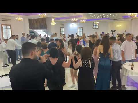 Bardh Beselica & Band  ( LIVE)