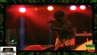 SAXON SOUND (uk) ft papa levi - dub di studio1 sound again pt3 @ geel 06-08-11