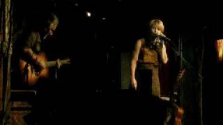 Shawn Colvin sings &quot;Mean To Me&quot; at City Winery