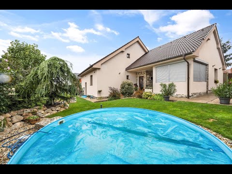 Rodinný dom z prírodných materiálov_Nitra - Janíkovce