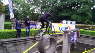 preview picture of video 'Giacomo Coustellier section 4 UCI world cup Walbrzych 2013 semi final'