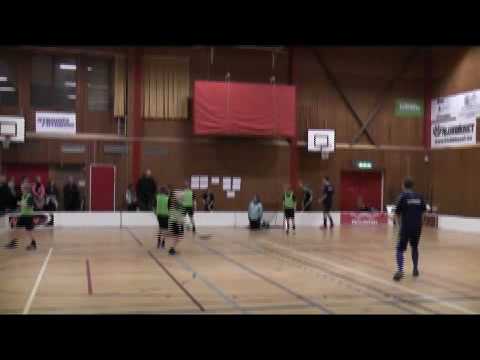 Lindås Waves P99 mot A-laget