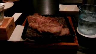 preview picture of video 'Grilled Beef with Sake and Shochu'