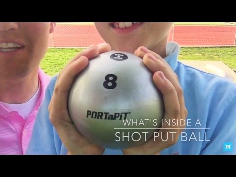 ショットパットボールの中身は？ (What's inside a Shot Put Ball?)