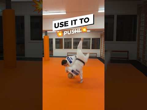Sode Tsurikomi Goshi Pro Tip 💥🫣 #judo #bjj #judothrows #judotraining