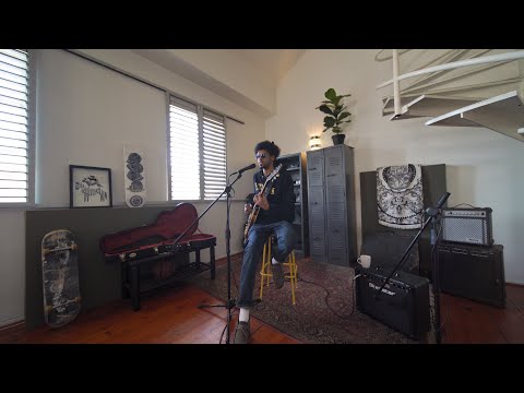 JITSVINGER in THE CORNER