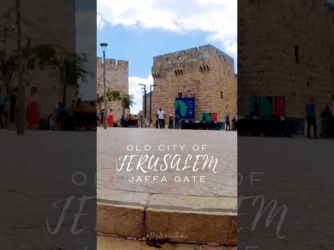 As Muralhas de Jerusalém e o Portão de Jaffa ao entrar na Cidade Velha