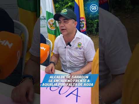 Alcalde de Sahagún se encadenó frente a Aqualia por falta de agua