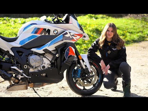 2024 BMW M 1000 XR REVIEW | Sportsbike performance without the back pain!