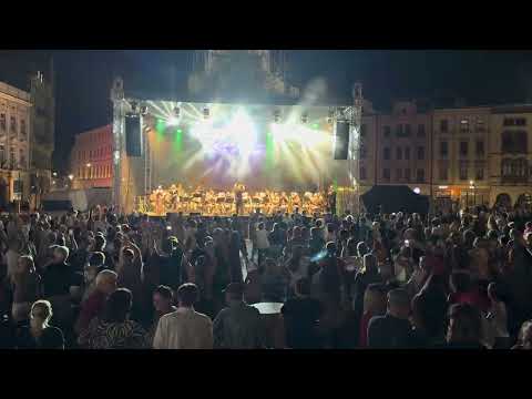 Dancing Qeen live( část ) Olomouc