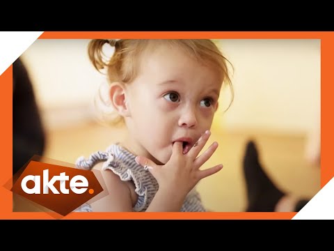 Baby Nora has an eating disorder – can therapy save the toddler? | Akte | SAT.1