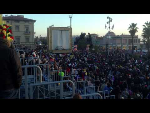 Quello che non vorrei vedere vincitore carnevale Viareggio 2015