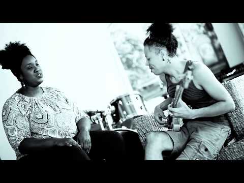 JAH WORKS unplugged Reggae Queen Favie - Jérémie Lapra