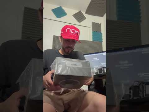 Unboxing lo nuevo de @ndmaudio @djnelson las PR-F1 estan muy pero muy duros 🔥