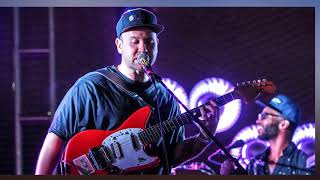 See Unknown Mortal Orchestra&#39;s Lonely &#39;Not in Love We&#39;re Just High&#39; Clip
