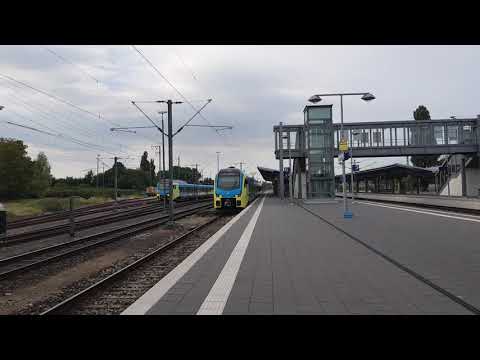 WFB RE15 mit 1428 103 Und Lichtgruß aus Emden Hbf gen Leer (Ostfriesland)