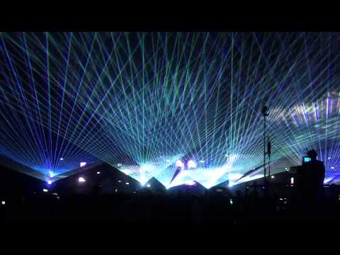 Exploration Of Space vs Eiforya (Armin van Buuren Mashup) ASOT 700 Sydney