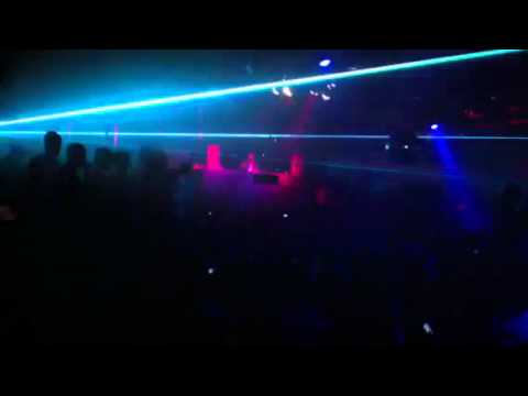 Roger Sanchez live @ Guvernment  Playing Mario Ochoa " Fuckin "