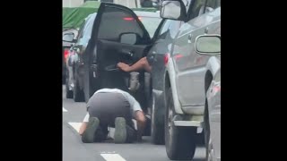 【夜貓搶先】塞車途中，阿伯太扯了（必須看完）