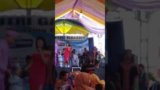 Download lagu Dangdut hajatan mba sri mp3
