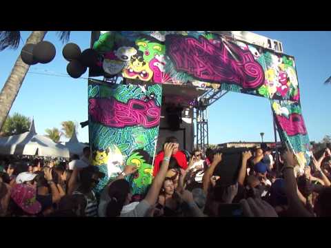 Laidback Luke @ Mixmash Poolparty (Better off Alone)