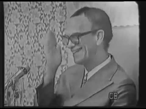 Chico Xavier  Responde pergunta de Pastor no  Programa  Pinga Fogo de 28 07 1971