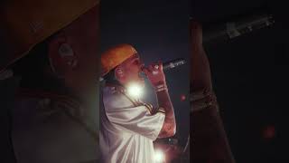 Noriel y Juhn en Sh ko Madrid noche urbana a fuego