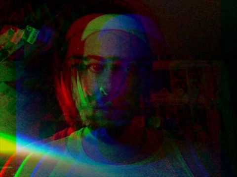 Crystal Castles - She Fell Out (Coralcola Remix)