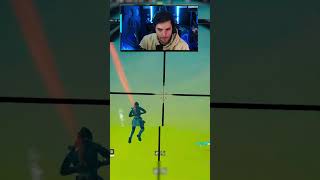 Ce sniper ONE SHOT dans les pieds sur WARZONE  #warzone #warzonefr #callofduty #bo7 #warzonefrance