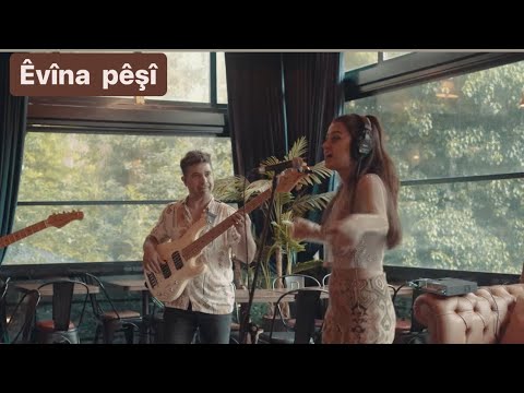 Evîna Pêşî - Ecem Ra feat Olcay B.Project (Live Session)