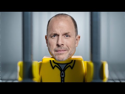 Polizei zeigt MUGSHOTS mit LEGO-Köpfen! Jetzt gibt es Ärger mit LEGO | Anwalt Christian Solmecke