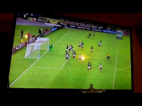 Golazo de chilena de martinez cuarta contra el Melgar de peru