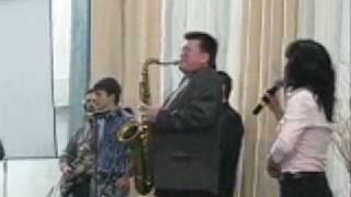 preview picture of video 'Because Of Who You Are - clip - DON POPE, Saxophonist'