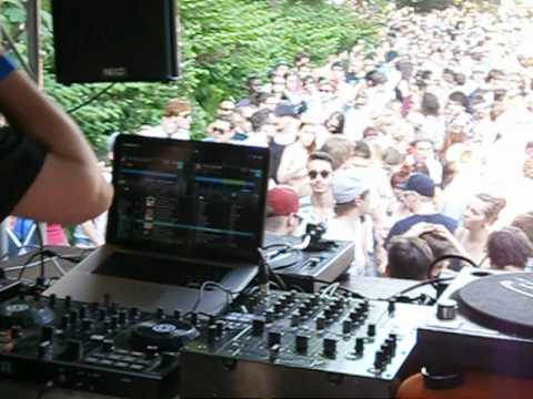 Helly Larson Elektronische Wiese Essen