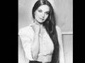 Crystal Gayle: Ready for the Times to Get Better