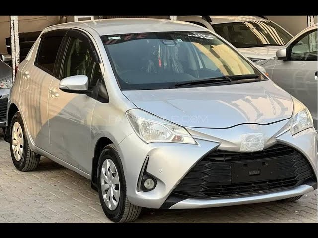 Toyota Vitz 1.0F Safety Edition III 2017 for Sale