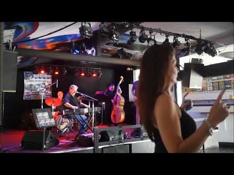 Rocket 88-Mitch Woods and His Rocket 88