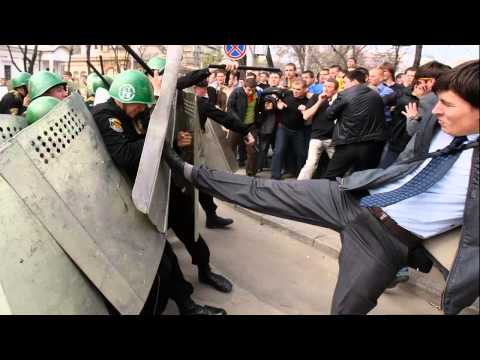 Gestu si Poetu' Pervers - Protest (HD)