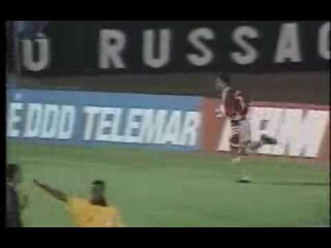 Os melhores momentos de Botafogo 2 X 3 Internacional pelo Brasileiro de 1999