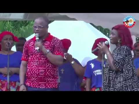 MONNA VOICE - ADORATION MATINALE ( Cathédrale ST PAUL du Plateau )