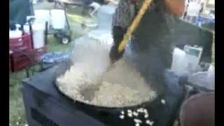 preview picture of video 'Kettle Corn at the Maitland Rotary Art Festival 2011'