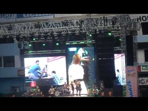 LUCIE VONDRÁČKOVÁ -HIT TOUR -CO S TOU TOUHOU